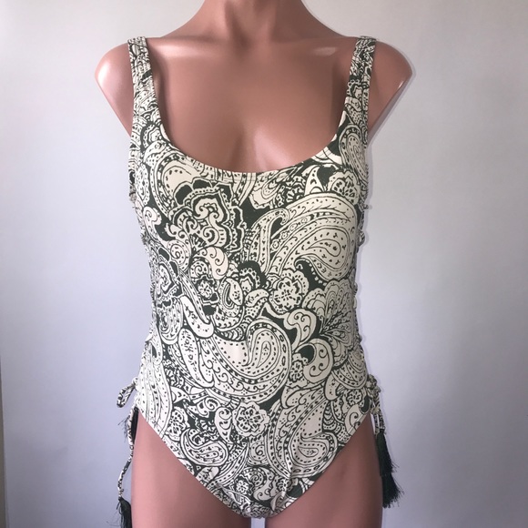 NWT Vince Camuto Wildflower-Print LaceUp One Piece - Picture 3 of 9